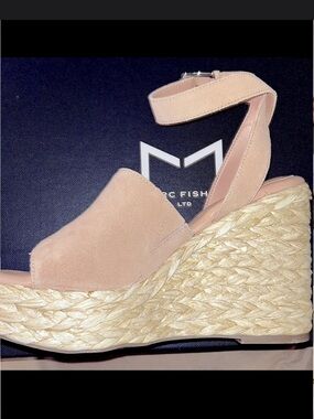 NWT Marc Fisher LTD Wedge Sandals Pink Platform Shoes  New in Box